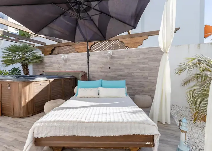 Villa Maite With Pool And Hot Tub Spainsunrentals 1057 *